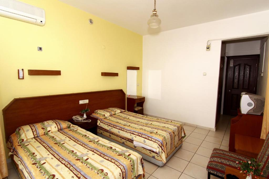 Hotel Kleopatra Bebek