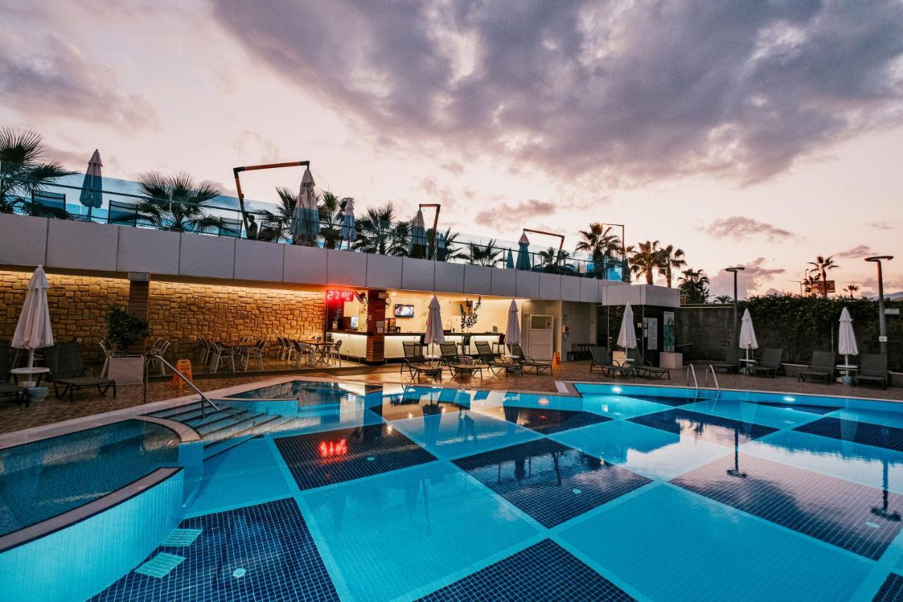 Sunprime C-lounge - Adult Only Hotel