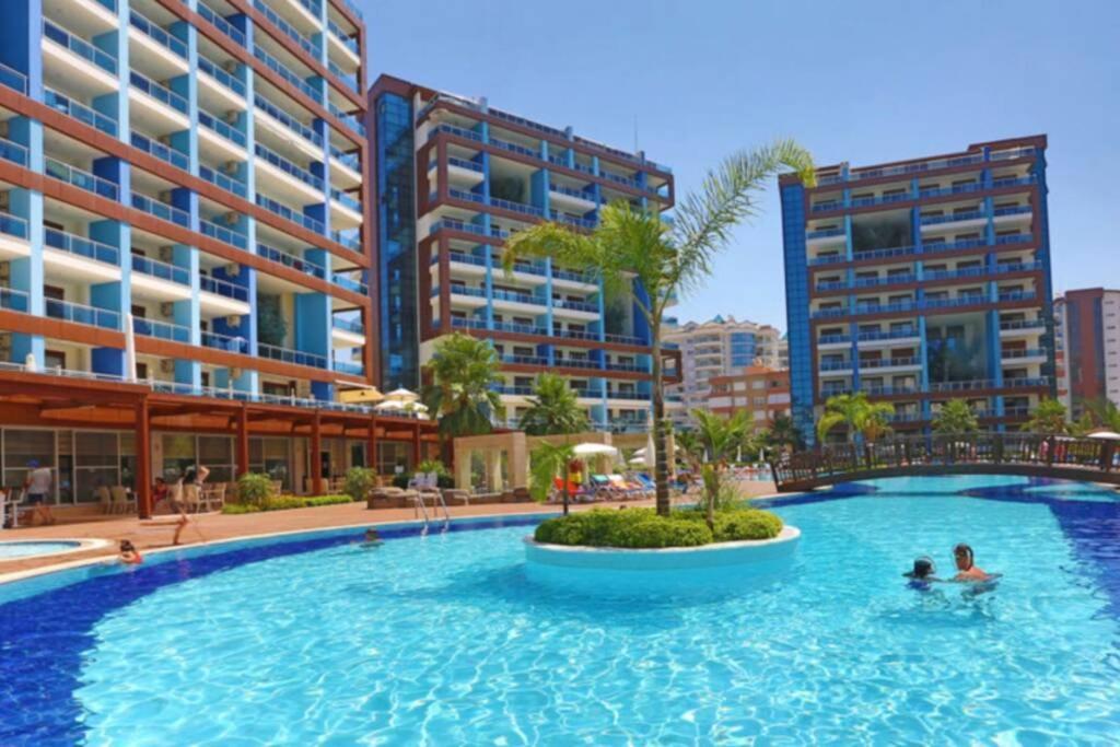 Crystal Park 2-56 *