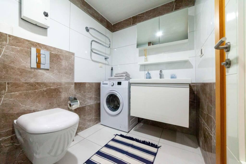 Apartment Crystal Park 2-56 *