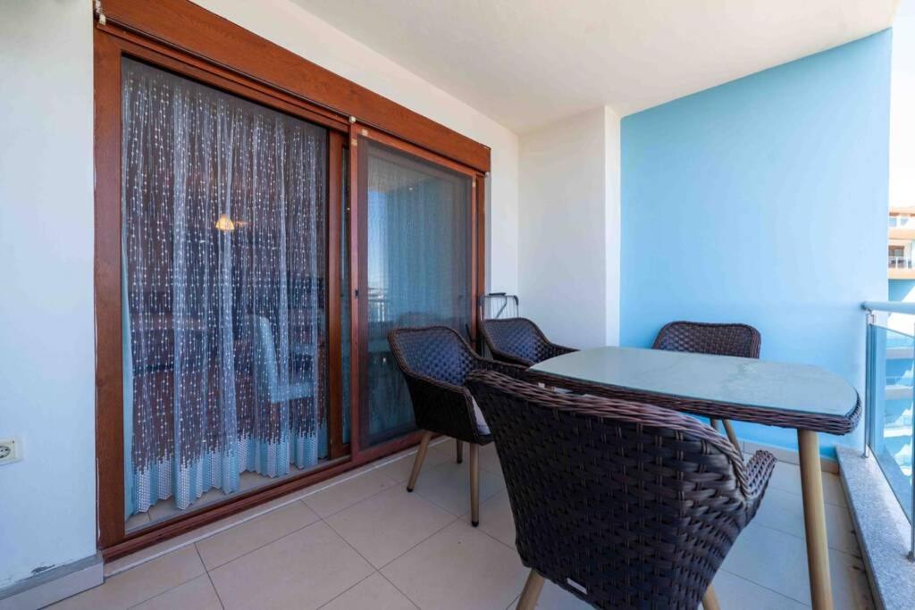 Apartment Crystal Park 2-56 *