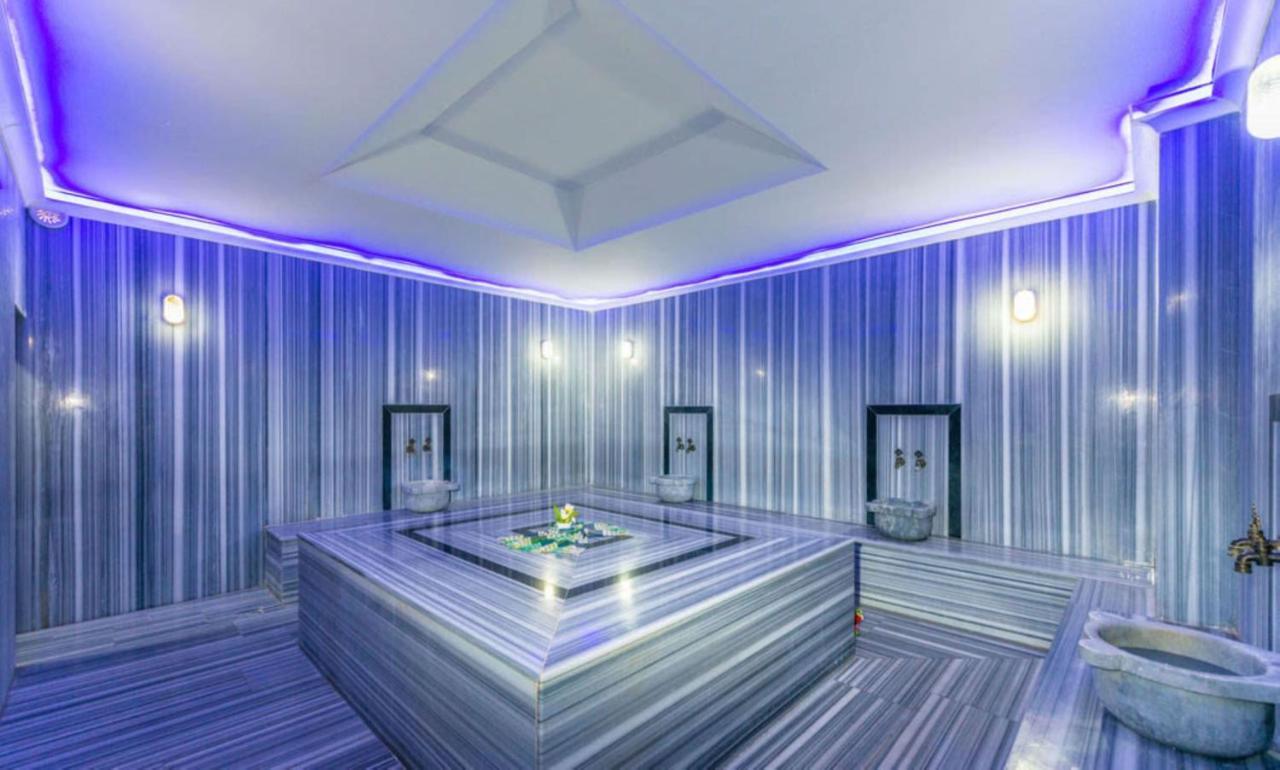 Boulevard Hotel 4*