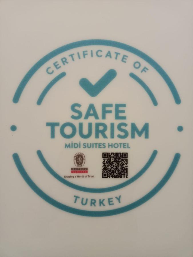 Midi̇ Family Sui̇Tes Aparthotel