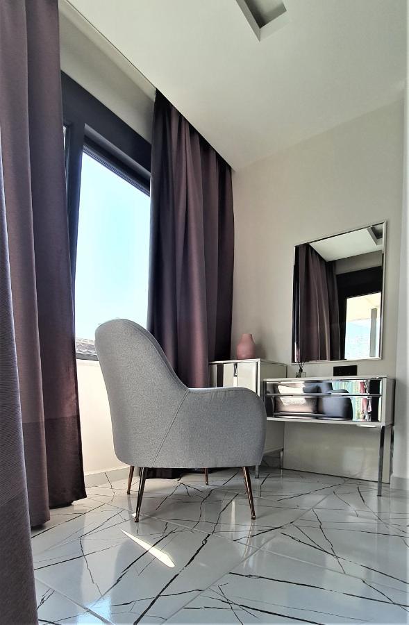 Apartment Art Luxury In The Center Of *