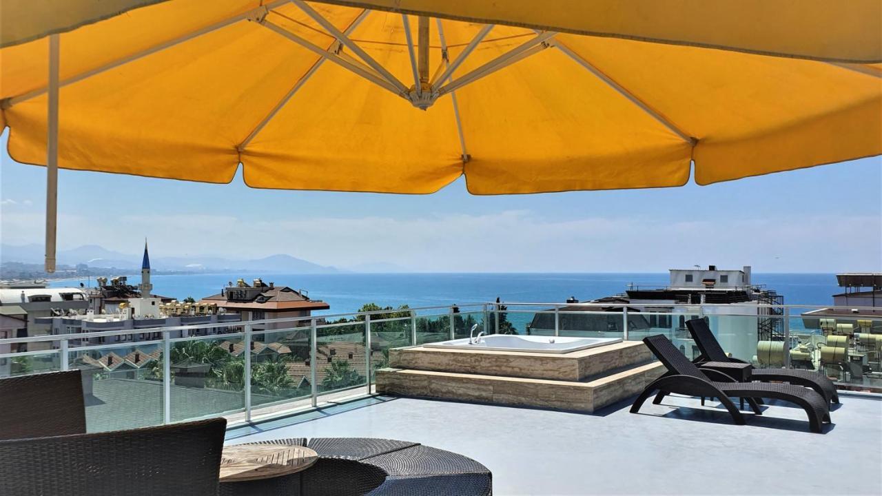 Art Luxury In The Center Of Apartment Alanya