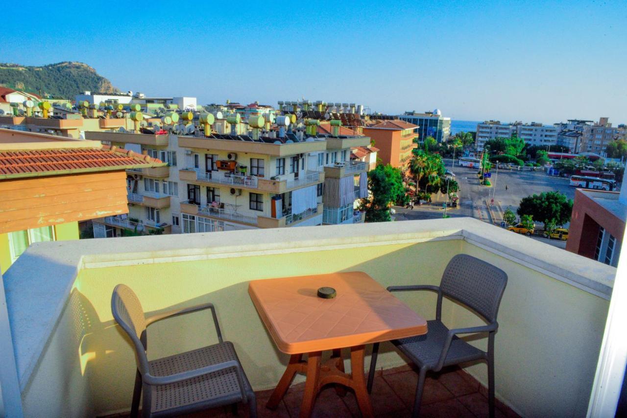 Aparthotel Atak
