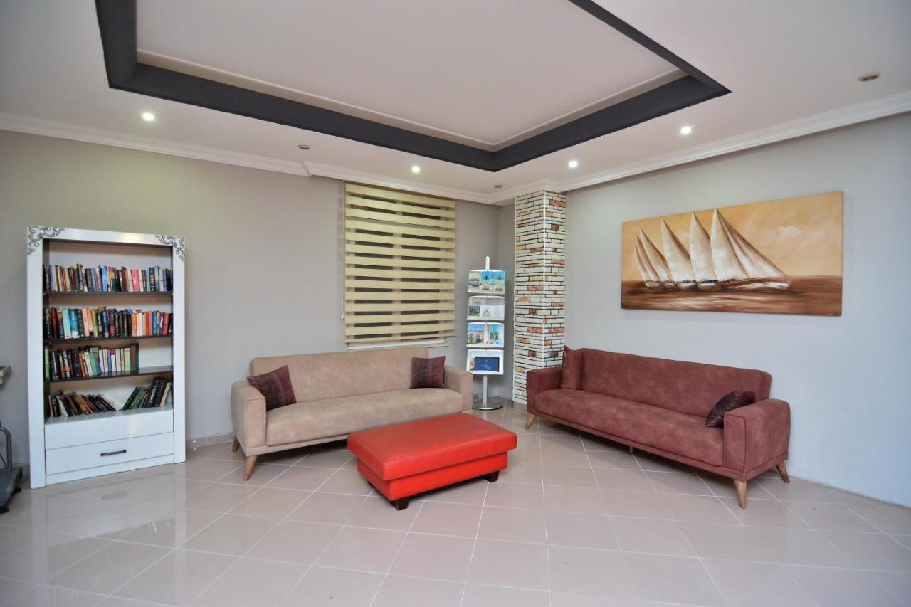 Rose Garden Aparthotel 2*