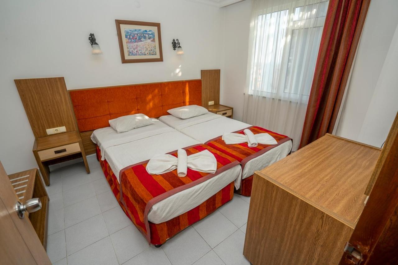 Carmen Aparthotel 3*