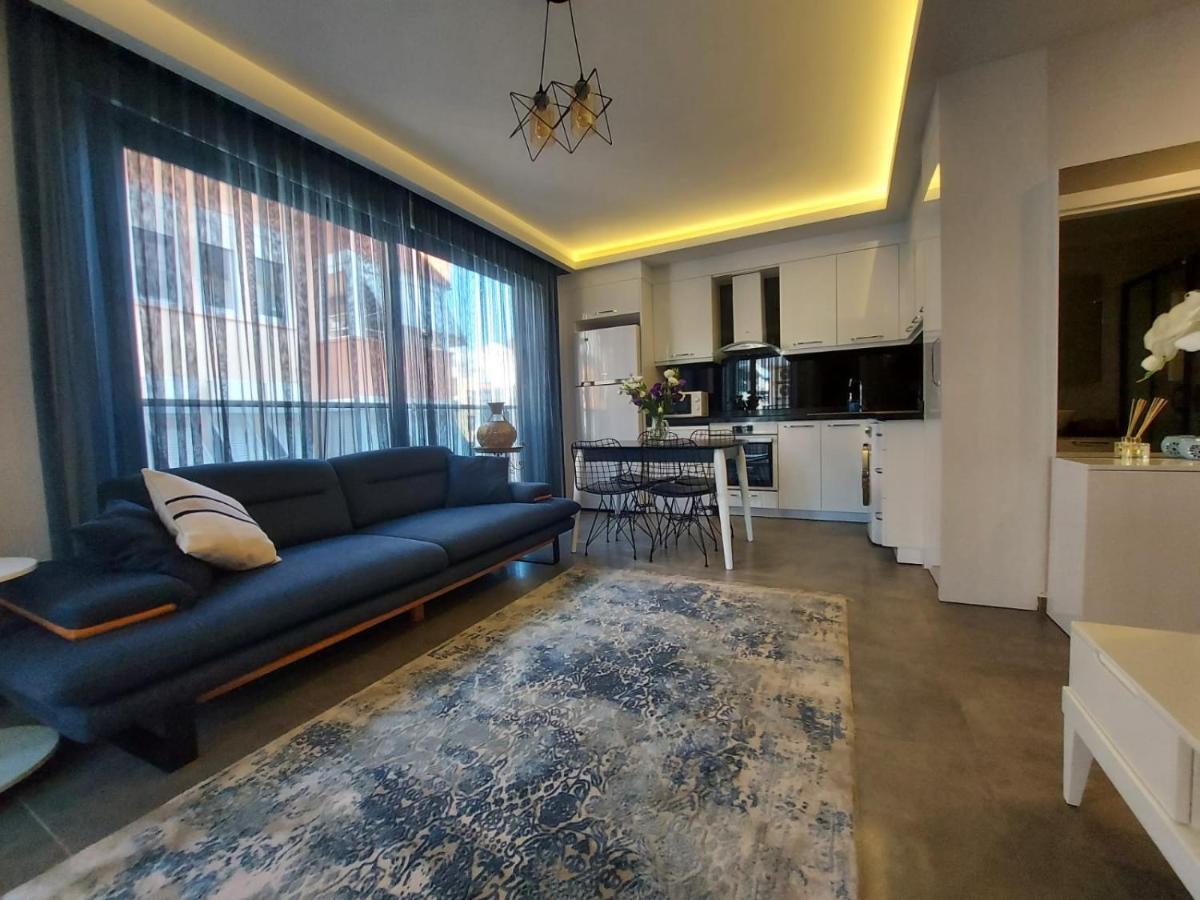 Aura Homes One Bedroom Near Cleopatra *