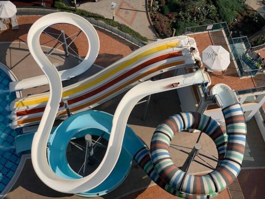 Azura Park