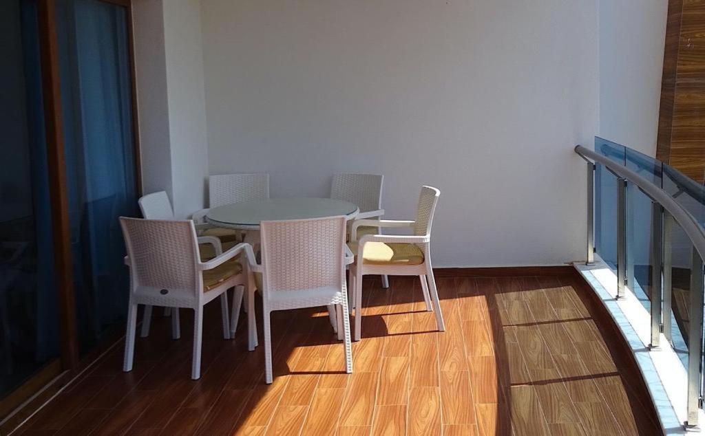 Apartment Azura Park *