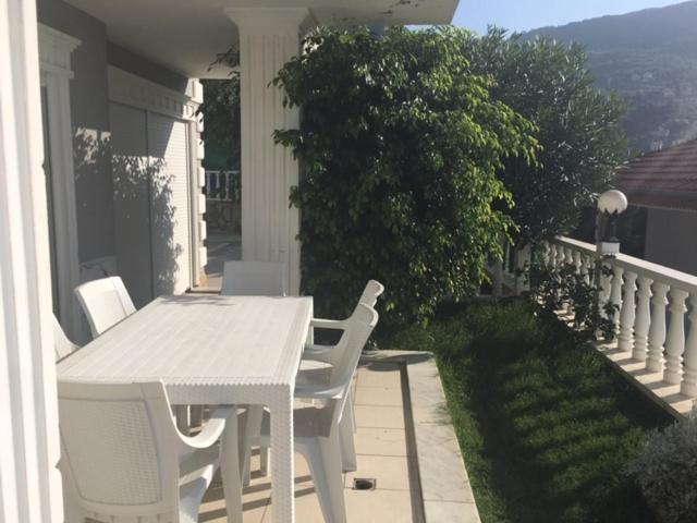 Zehra Private Pool & Garden Villa