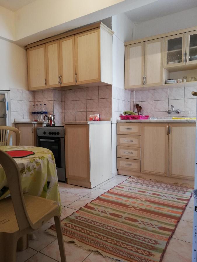 Caner Sitesi Apt No:211b Blok/b Kat:2 No:5 Daire