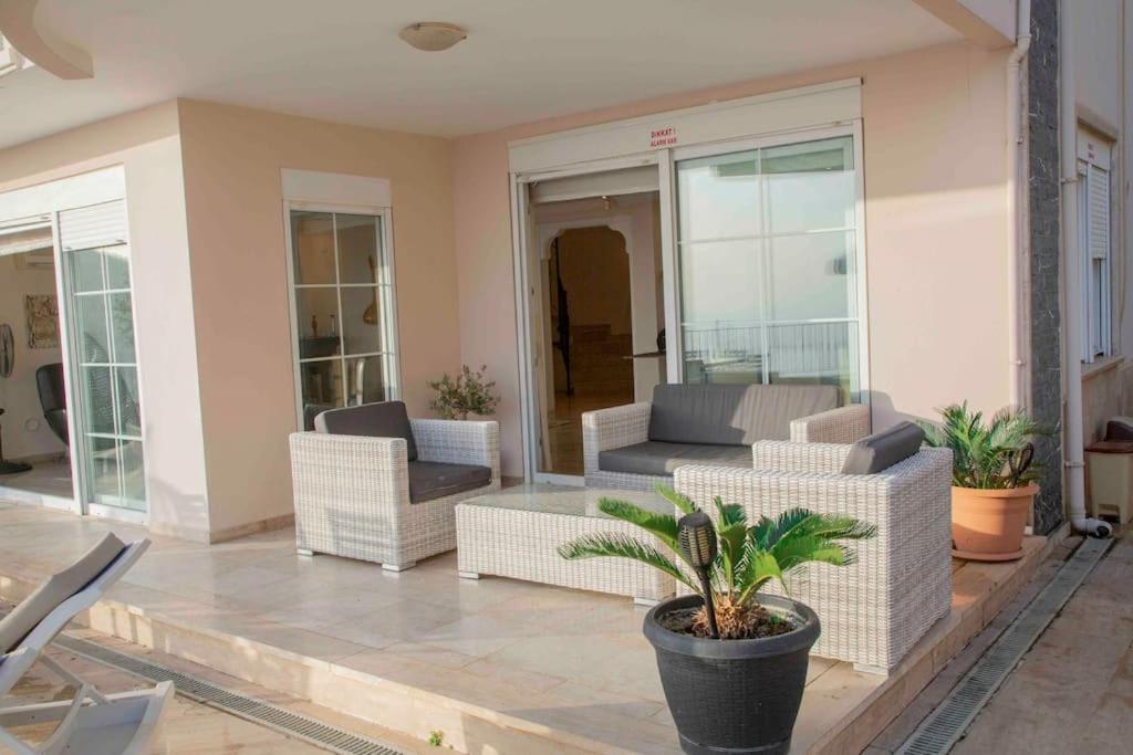 Teras Villa