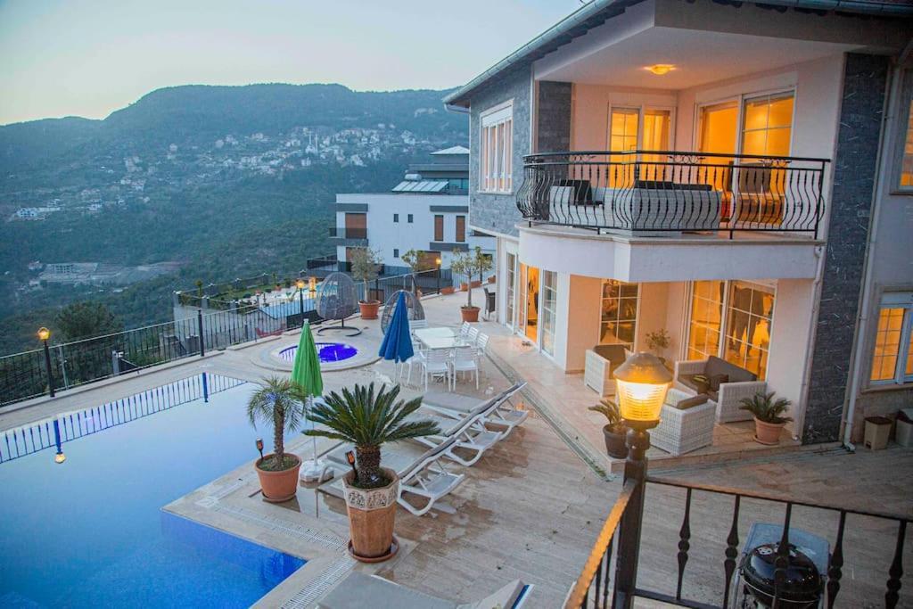 Teras * Alanya