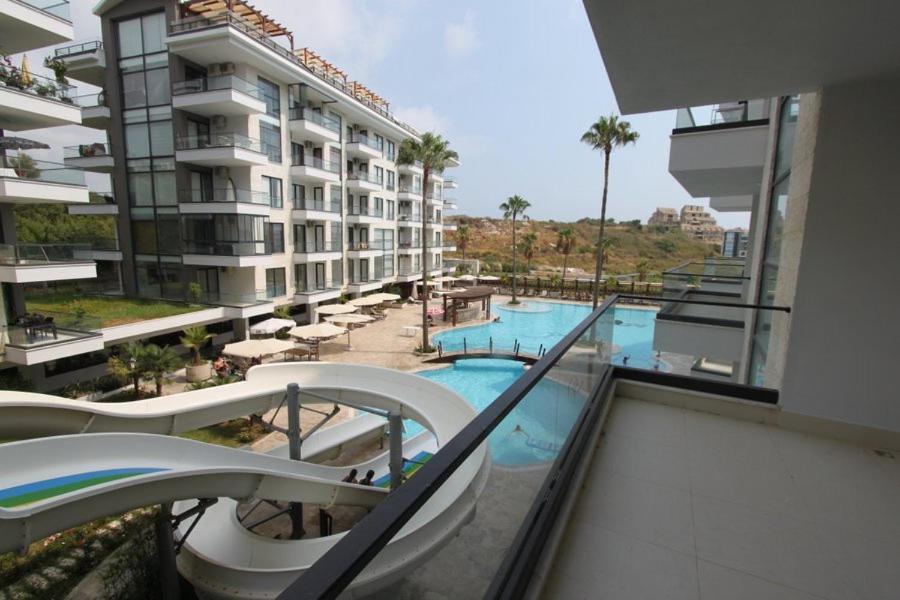 Aqua Residence *