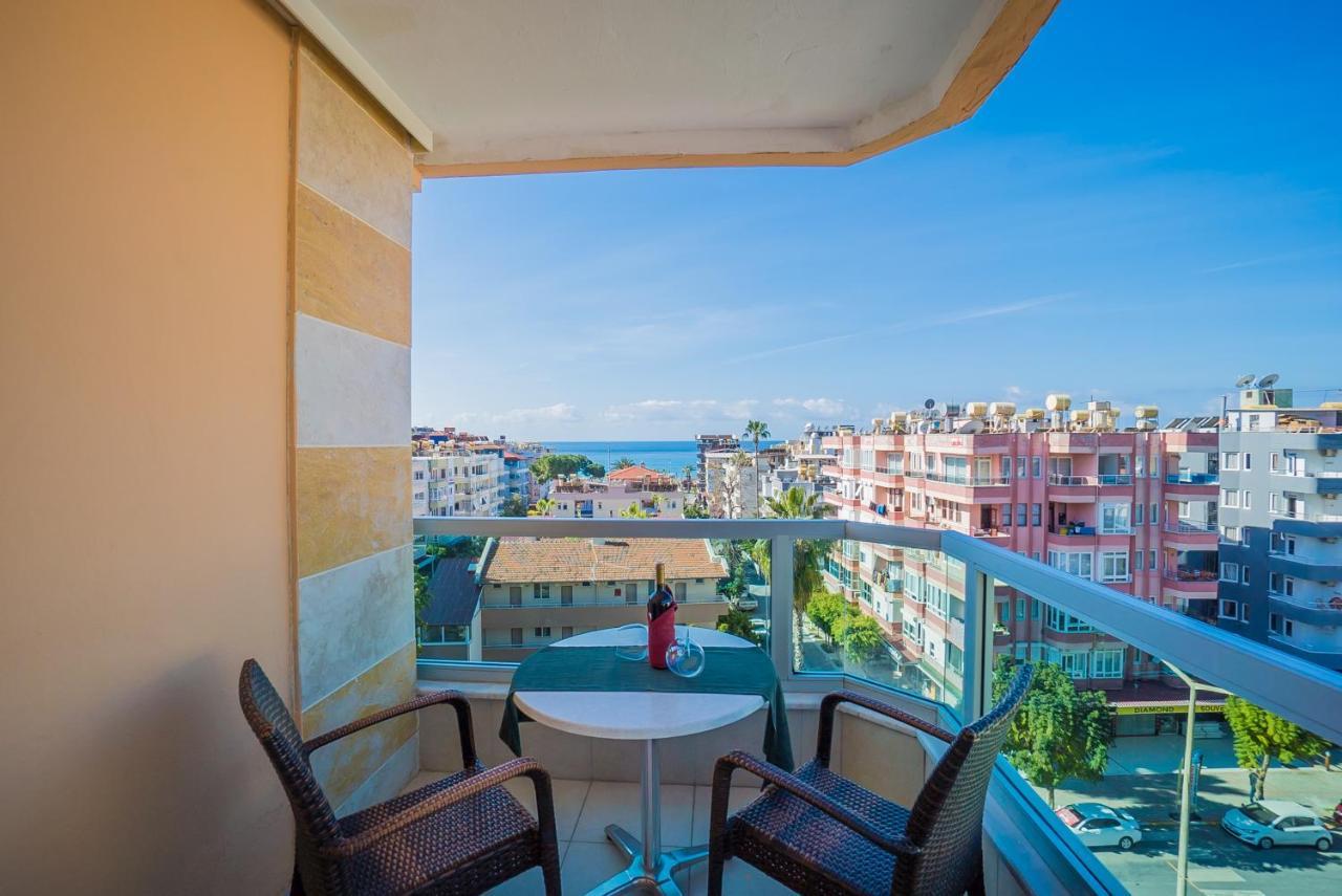 Aparthotel Cleopatra Tac & Apart 3*