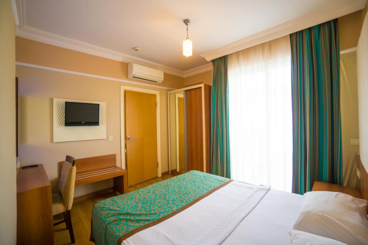 Aparthotel Cleopatra Tac & Apart 3*