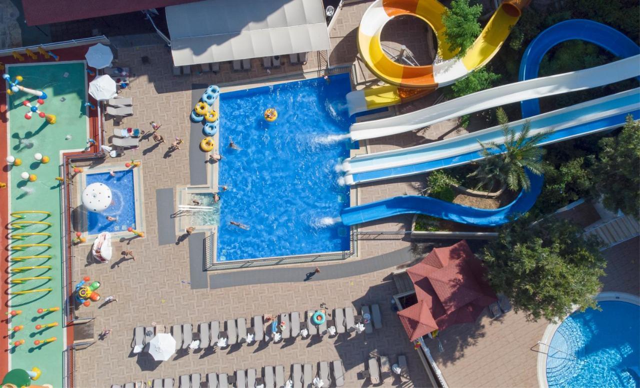 Club Paradiso & Otel 5*
