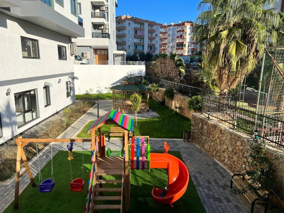 Street Oba Apartment *