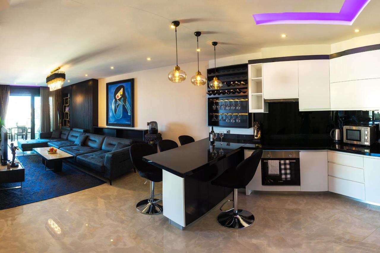 Konak Seaside Tower Apartment