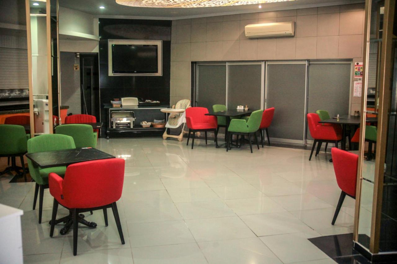 Cleopatra Hotel