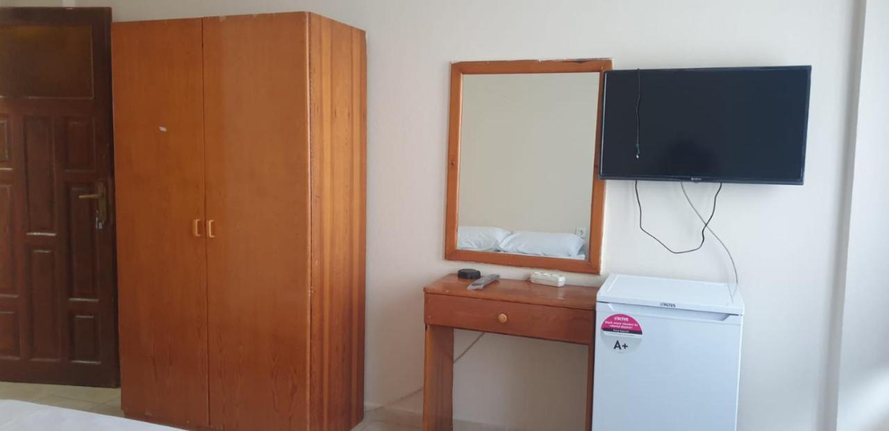 Deniz Homestay *