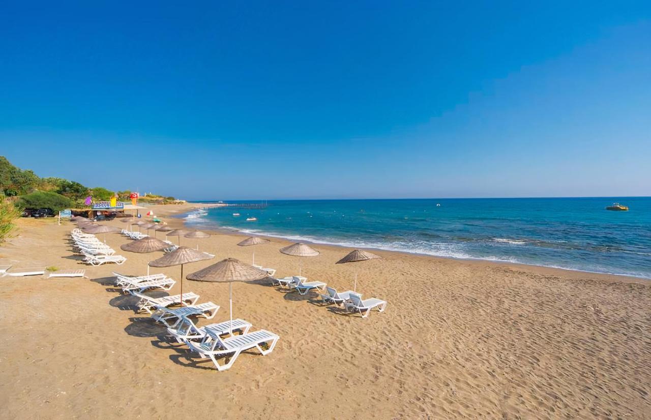 Hotel Grand Juno Beach Hotel