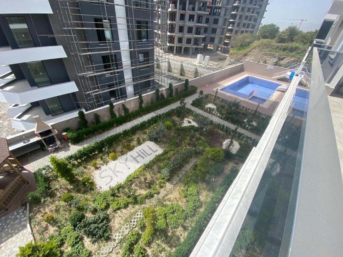 Sky Hill Alaiye Apartment
