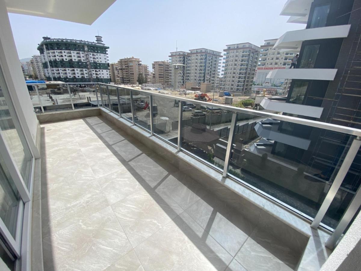 Sky Hill Alaiye Apartment