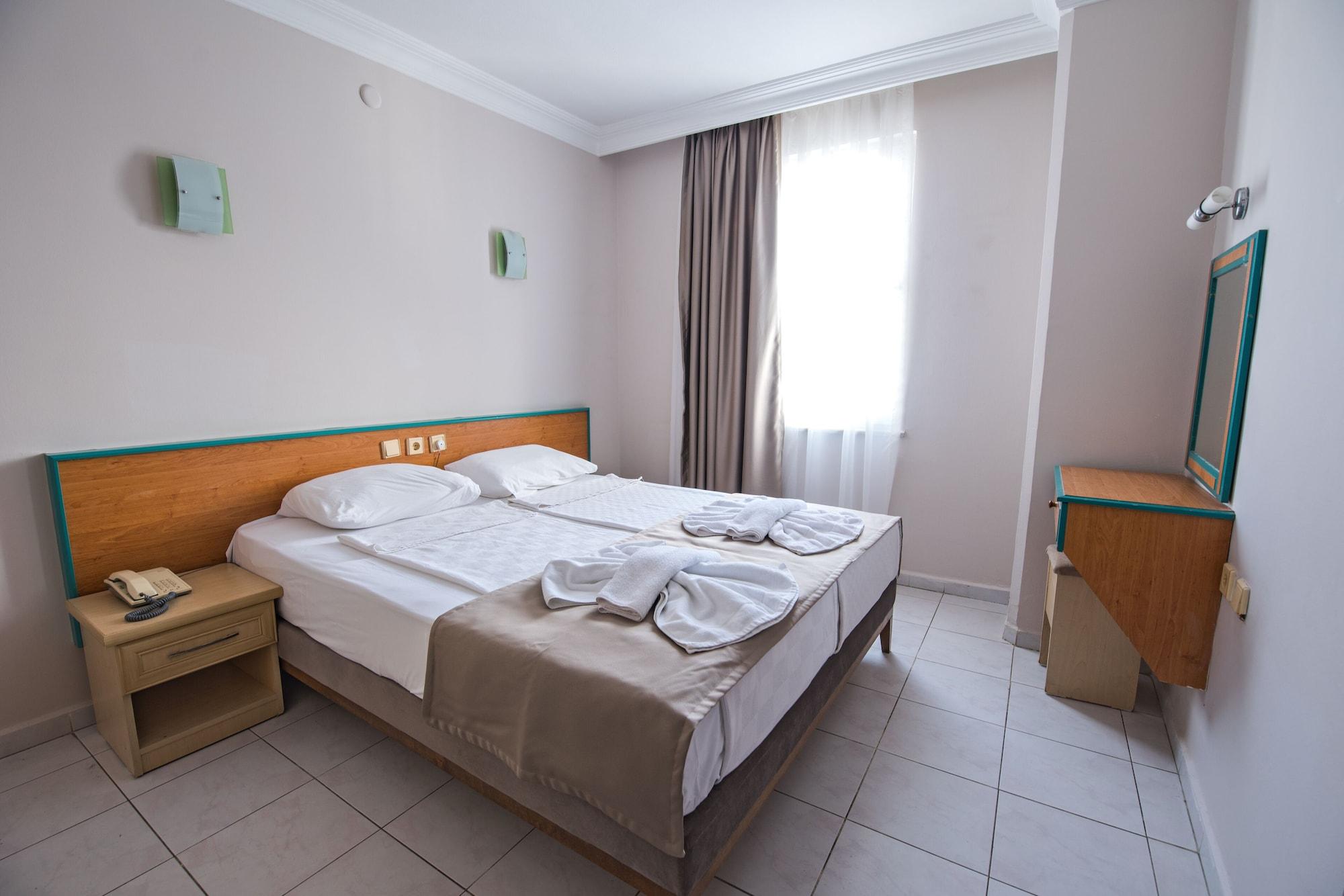 Aparthotel Kleopatra Tower 2*