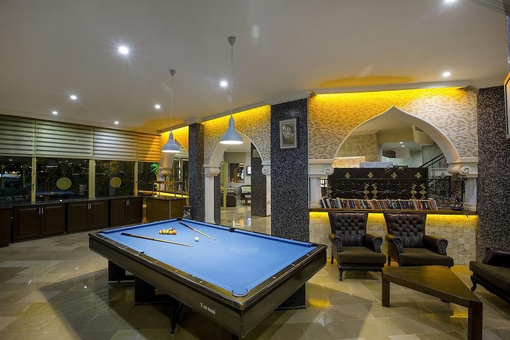 Kleopatra Tower Aparthotel Alanya