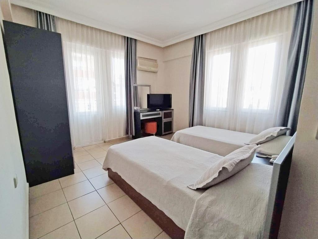Diamond Hotel 3*