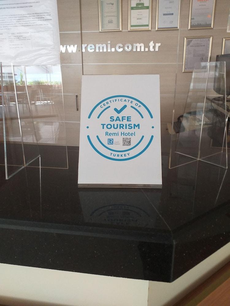 Remi 4*