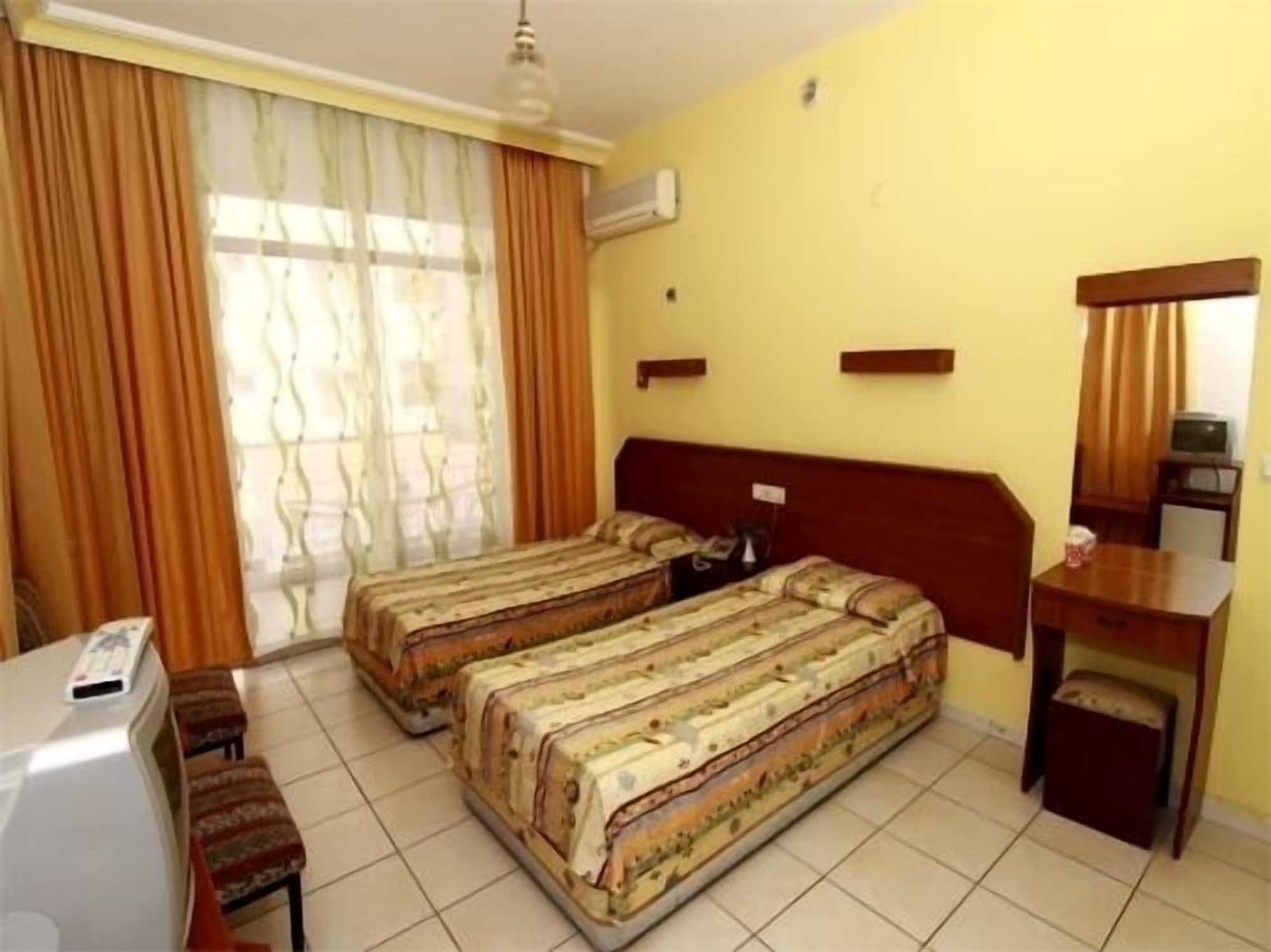 Otel Kleopatra Develi Alanya