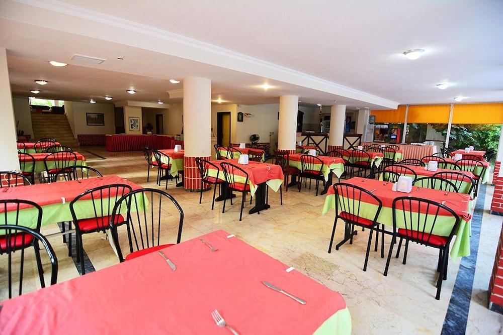 Arsi Sweet Aparthotel 2*