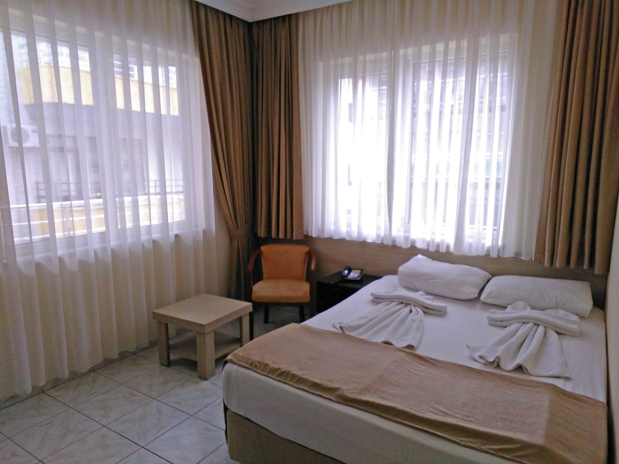 Kleopatra Bavyera Hotel 3*