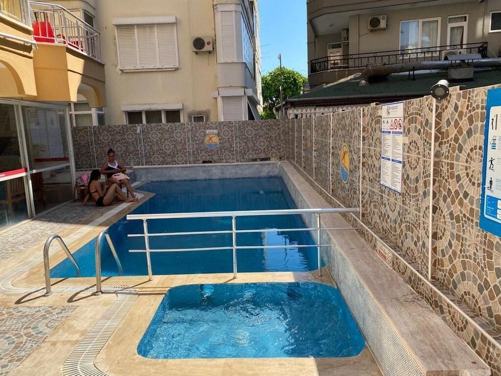 Hotel Kleopatra Bavyera 3*