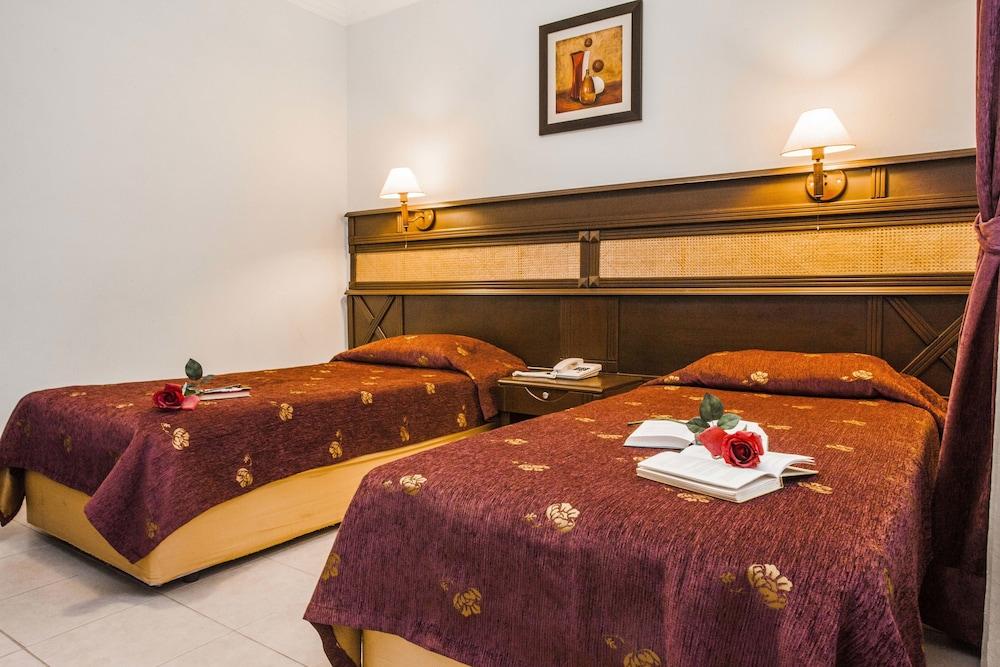 Hotel Kleopatra Aydin 3*