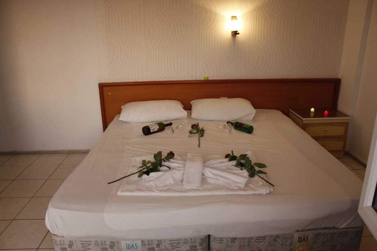 Moonlight Hotel