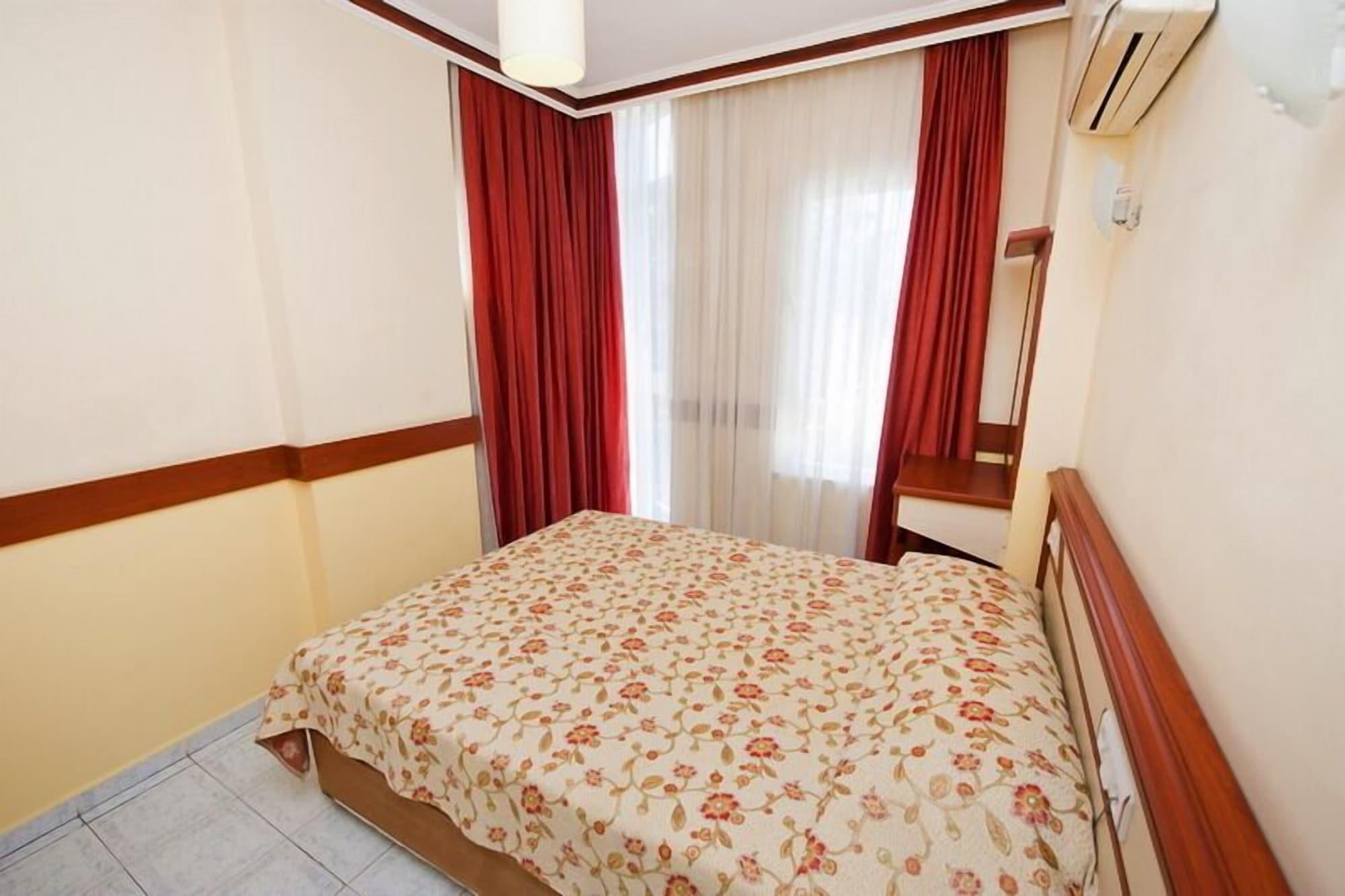 Lavinia & Alanya