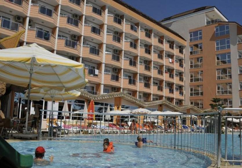 First Class Resort
