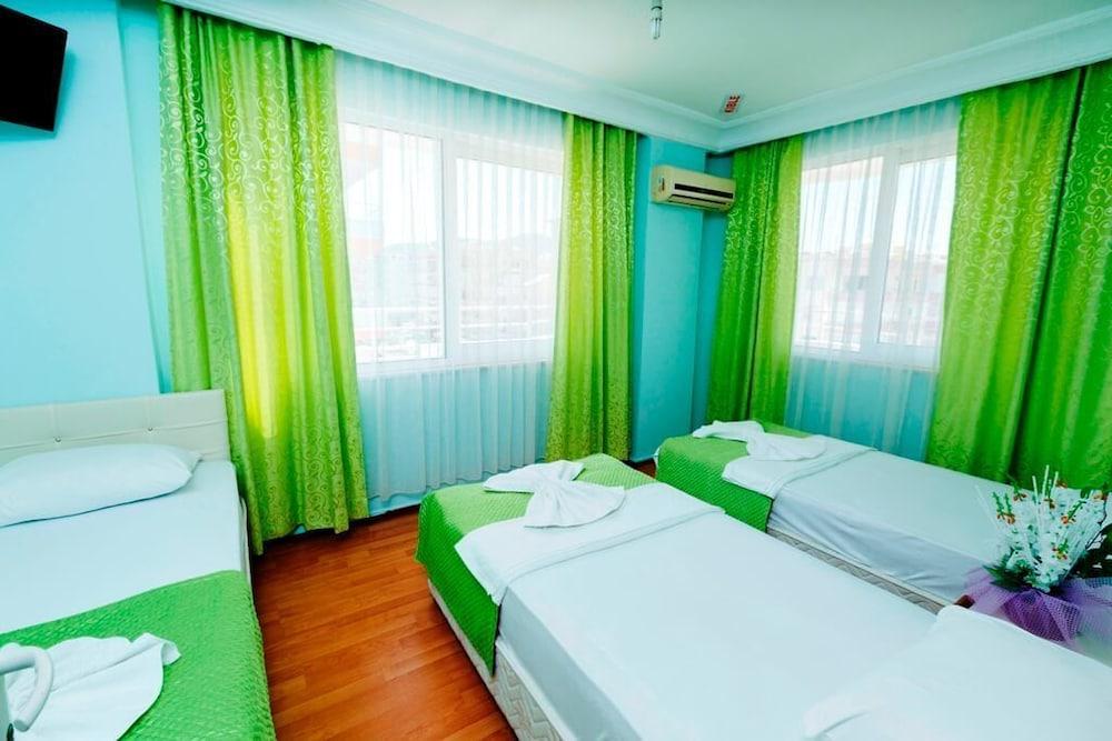 Nehir Hotel 3*