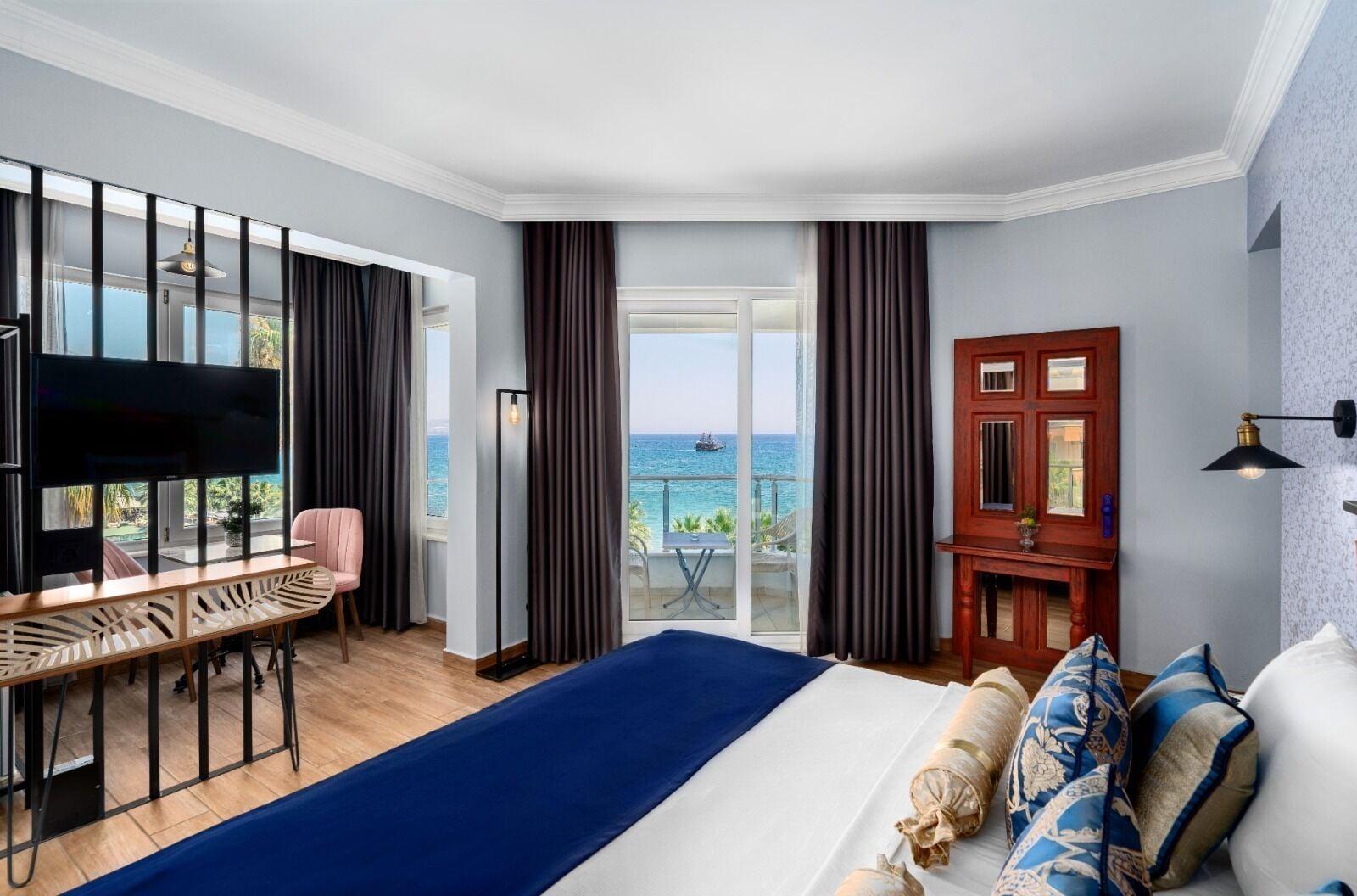 M.c.a Marquis Hotel 3*
