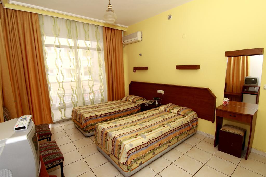 Hotel Kleopatra Bebek Alanya