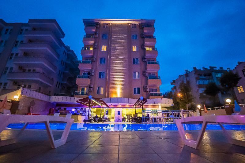Cleopatra Tac & Apart Aparthotel 3*
