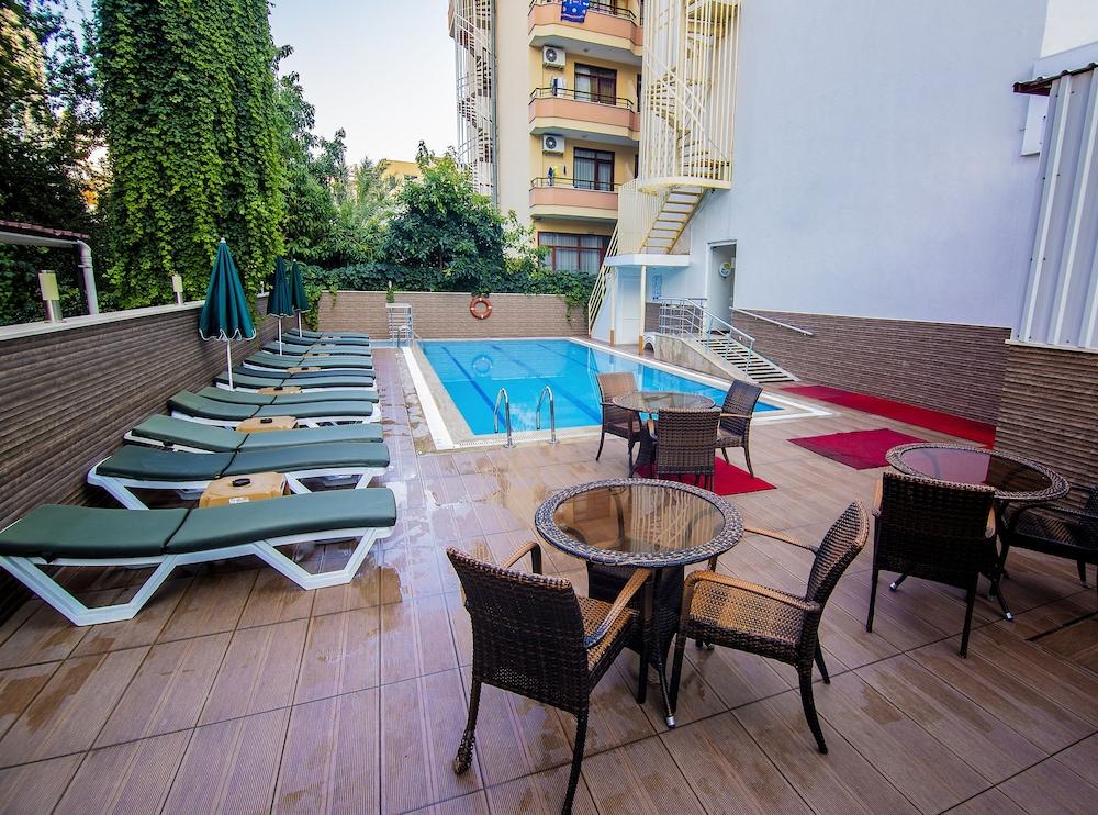 Kleopatra Blue Hawai Otel 3*