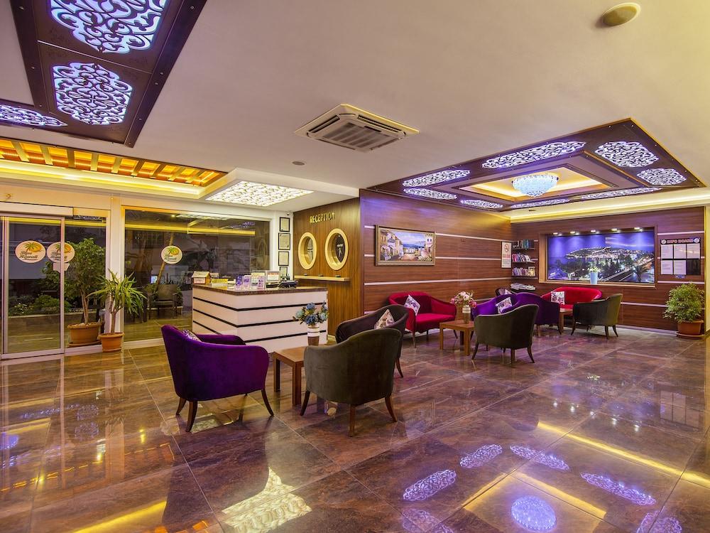 Otel Kleopatra Blue Hawai Alanya