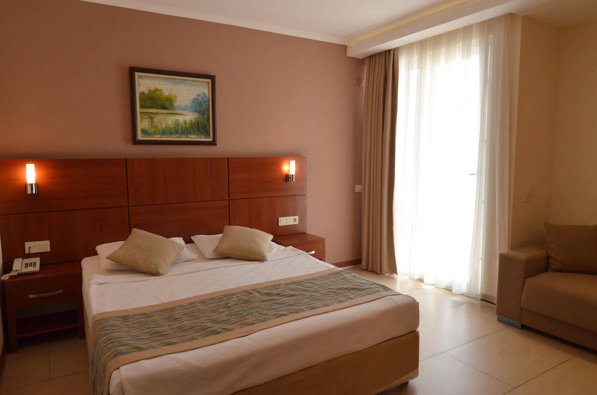 Artemis Princess Alanya
