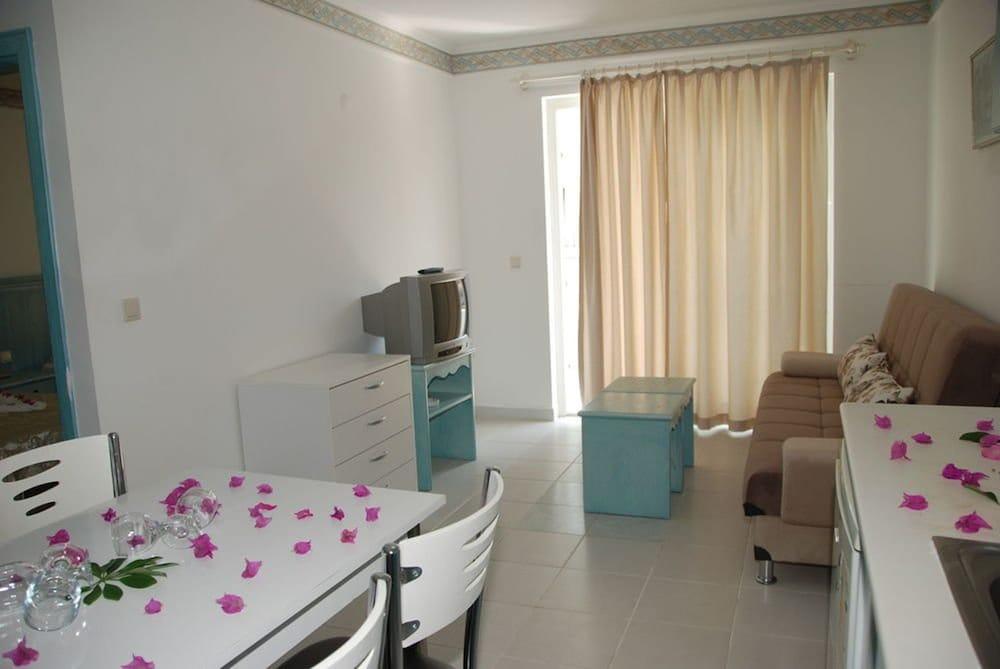 Artemis Princess Resort 4*